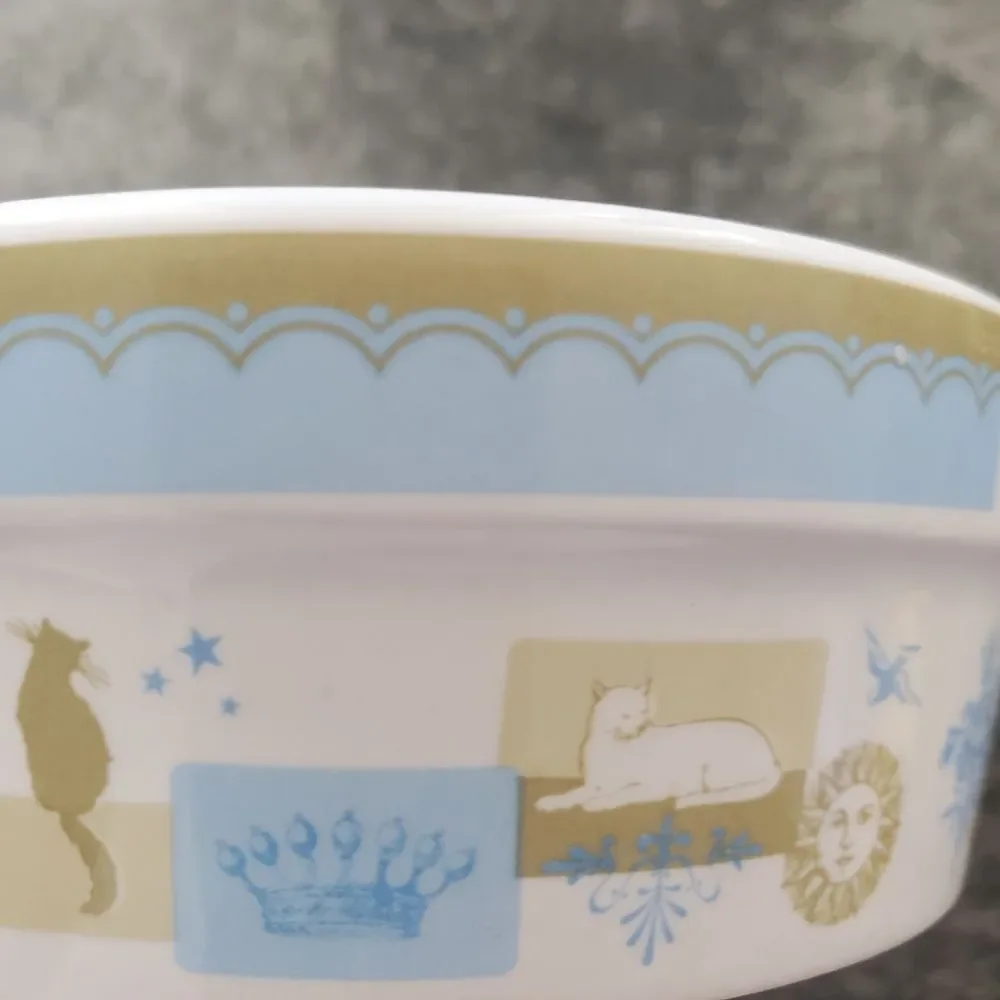 Cat kitty dish by Signature Housewares